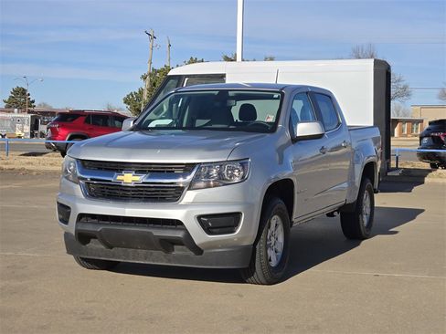 Used 2020 Chevrolet Colorado W/T w/ WT Convenience Package image 3