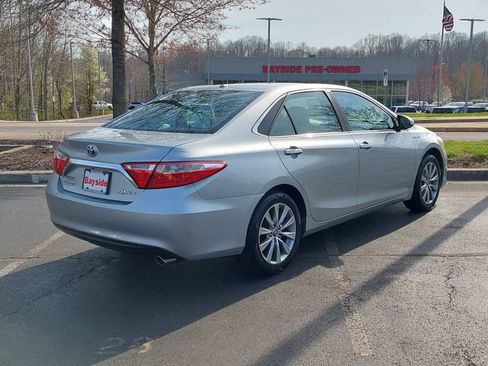 Used 2017 Toyota Camry XLE w/ Moonroof Package image 9