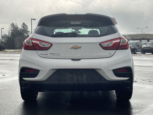 Used 2017 Chevrolet Cruze LT w/ Convenience Package image 4