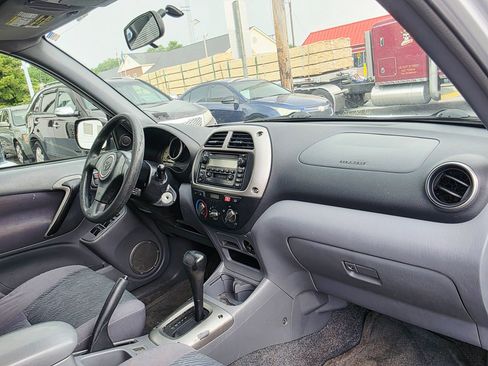 Used 2002 Toyota RAV4 4WD image 15