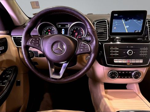 Used 2018 Mercedes-Benz GLE 350 4MATIC image 8