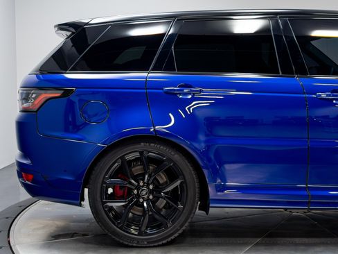 Used 2022 Land Rover Range Rover Sport SVR AWD/4WD image 19