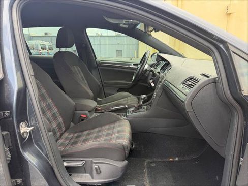 Used 2018 Volkswagen GTI S FWD image 13