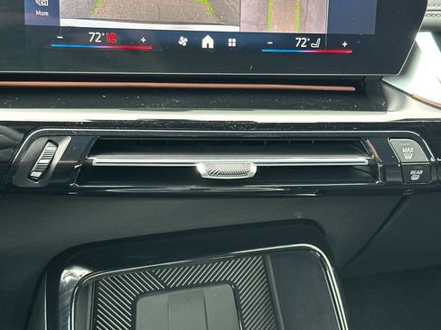 Certified 2024 BMW X1 xDrive28i w/ Technology Package image 24