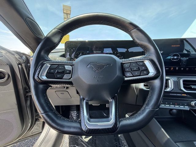Used 2025 Ford Mustang Premium RWD image 28