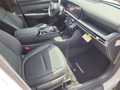 New 2025 Hyundai Tucson SEL image 10
