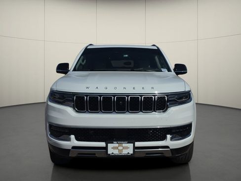 Used 2024 Jeep Wagoneer Series III w/ Premium Group I image 2