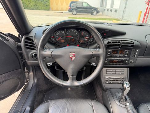 Used 2001 Porsche 911 Carrera 4 image 26