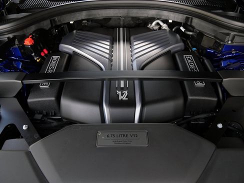 New 2026 Rolls-Royce Cullinan Black Badge image 33
