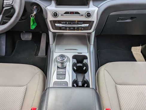 Used 2023 Ford Explorer 2WD image 19