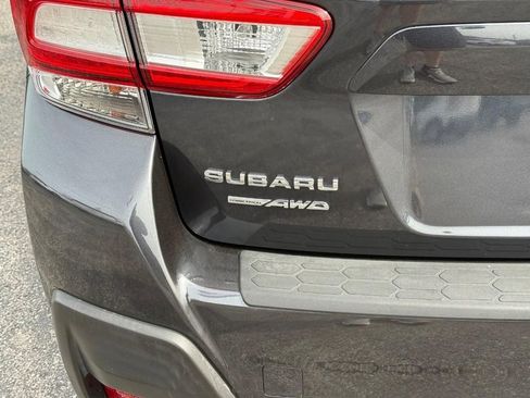 Used 2019 Subaru Crosstrek 2.0i Premium w/ Eyesight System image 6