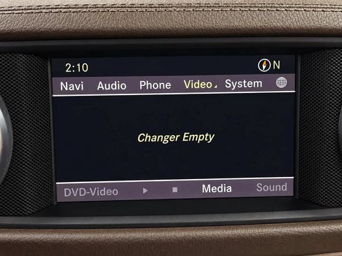 Used 2013 Mercedes-Benz SL 550 image 31