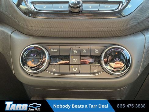 Used 2022 Chevrolet TrailBlazer LT w/ Convenience Package FWD image 16