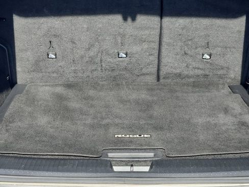 Used 2023 Nissan Rogue SV image 16