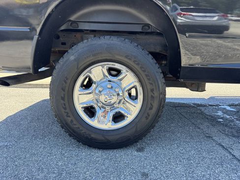 Used 2016 RAM 2500 SLT w/ Snow Chief Group AWD/4WD image 11