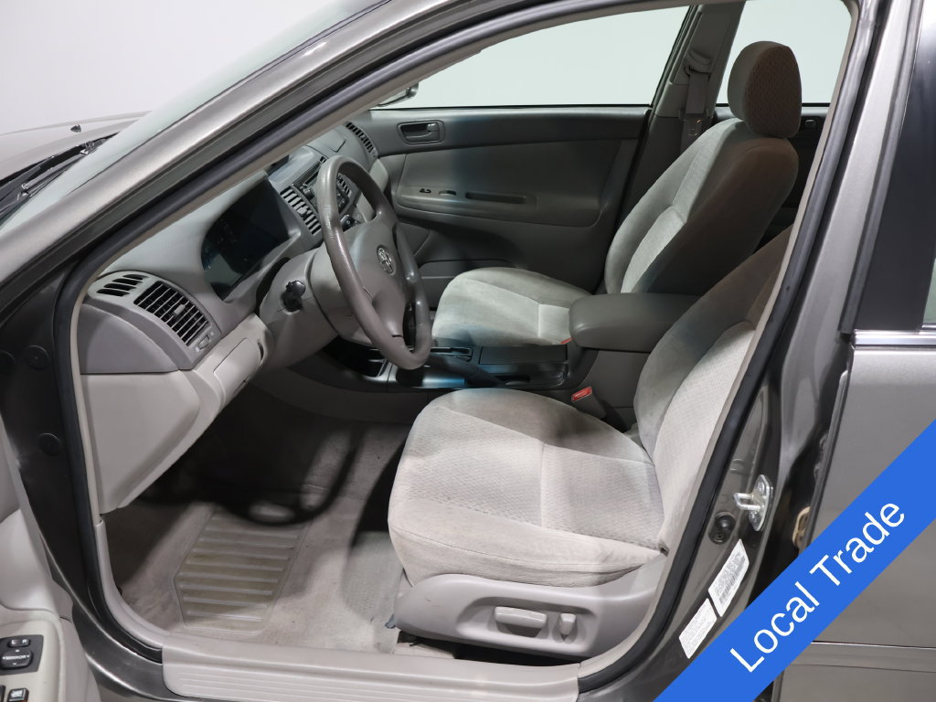 Used 2003 Toyota Camry LE FWD image 2