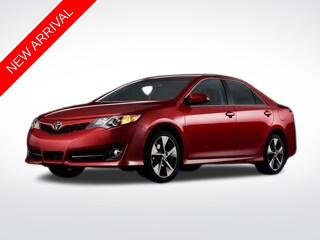 Used 2012 Toyota Camry LE FWD image 1