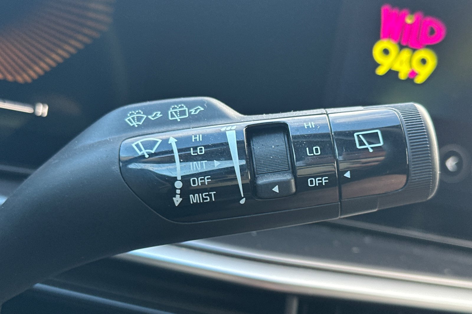 Used 2024 Kia Sorento LX FWD image 38