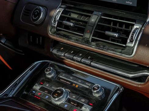 Used 2019 Lincoln Navigator Black Label w/ Cargo Package image 21