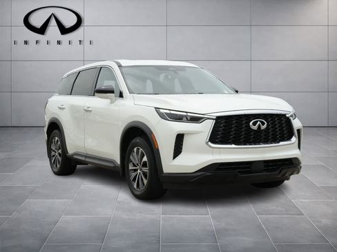 Certified 2023 INFINITI QX60 Pure FWD image 3