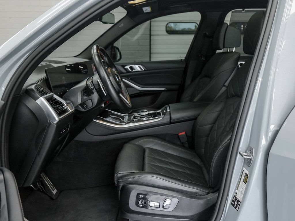 Used 2025 BMW X5 M60i AWD/4WD image 15