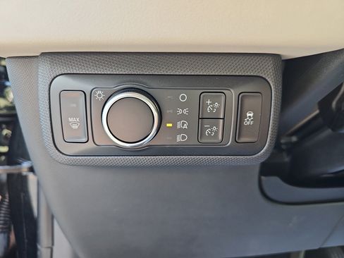 Used 2022 Ford Mustang Mach-E Premium RWD image 28