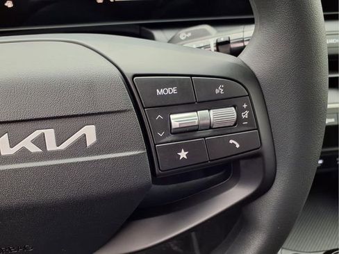 New 2026 Kia K4 FWD image 11