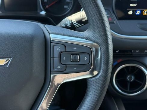 Used 2025 Chevrolet Blazer LT image 21