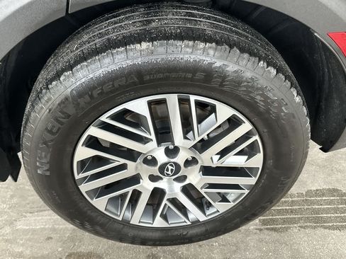 Used 2026 Hyundai Palisade SEL FWD image 11