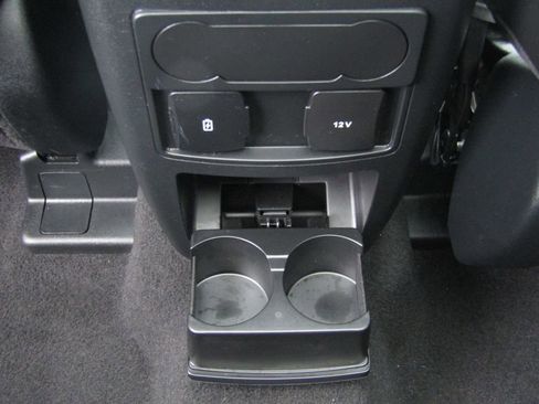 Used 2023 Ford Explorer XLT w/ Equipment Group 202A image 36