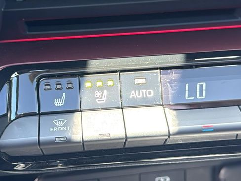 Used 2025 Toyota Prius Plug-In Hybrid w/ Limited Premium Package FWD image 22
