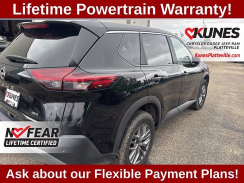 Used 2023 Nissan Rogue S AWD/4WD image 10