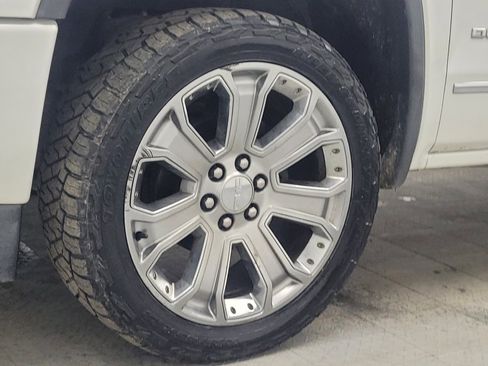 Used 2018 GMC Sierra 1500 Denali w/ Denali Ultimate Package image 31