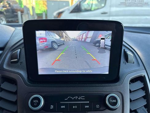 Used 2022 Ford Transit Connect XL image 24