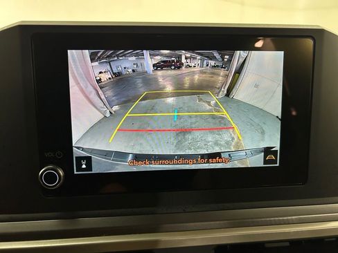 Used 2025 Toyota Tacoma TRD Off-Road image 26