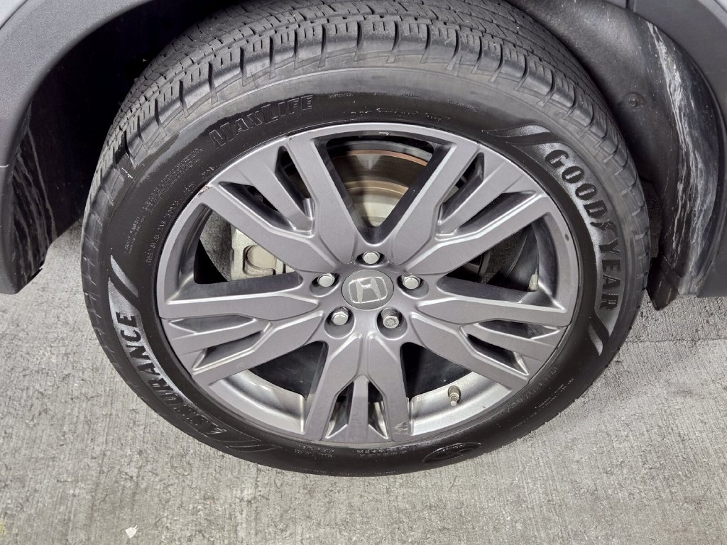 Used 2022 Honda Pilot Sport image 11