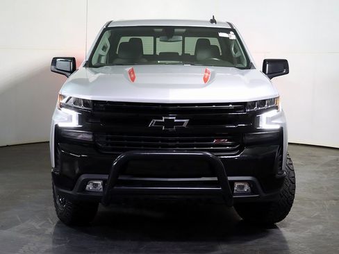 Used 2021 Chevrolet Silverado 1500 LT Trail Boss w/ Convenience Package II image 9