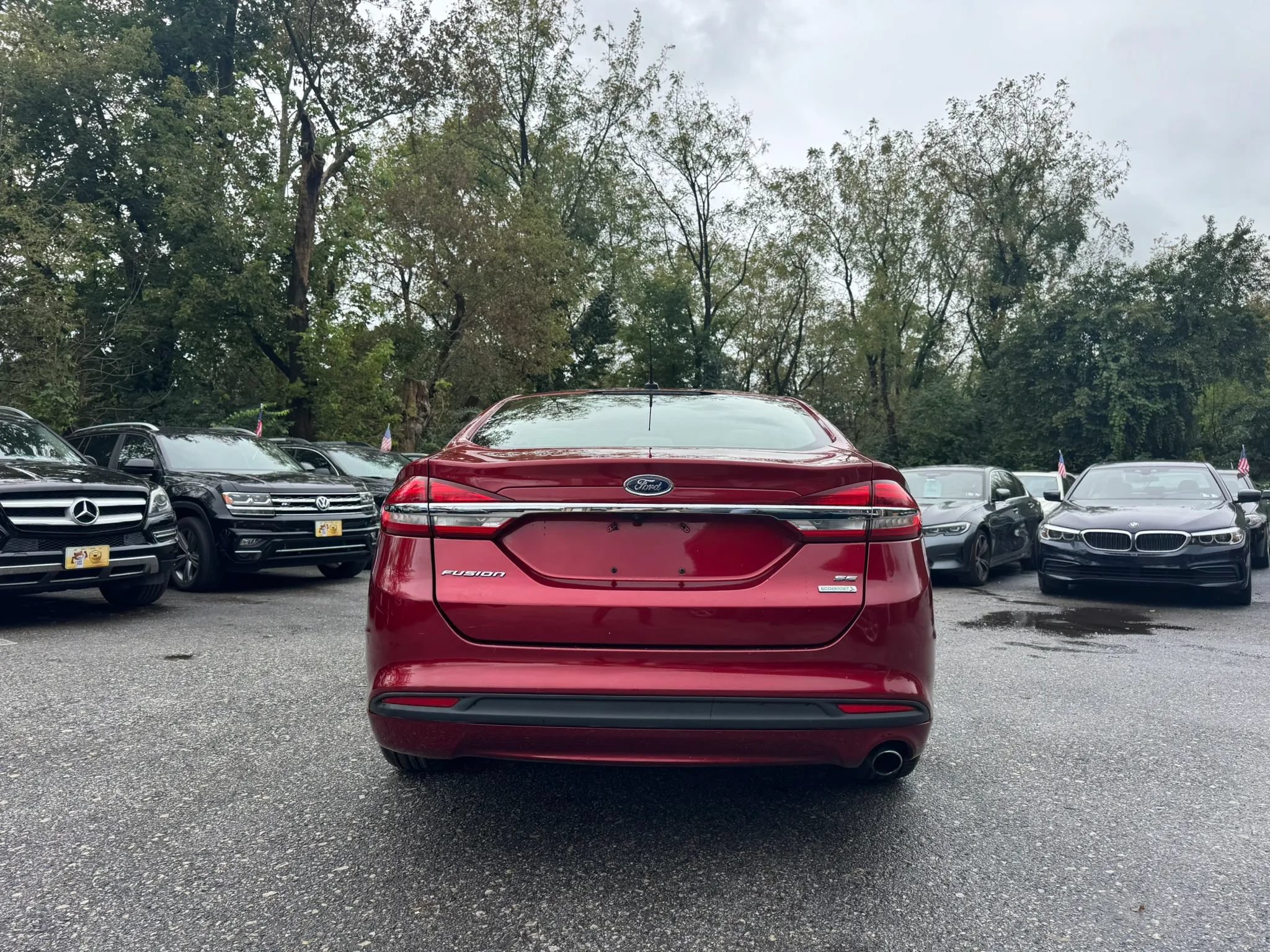 Used 2018 Ford Fusion SE FWD image 6