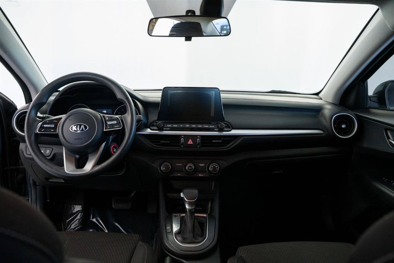 Used 2020 Kia Forte LXS FWD image 14