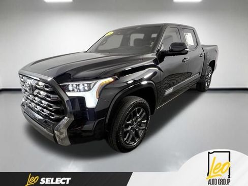 Used 2025 Toyota Tundra Platinum AWD/4WD image 1