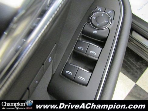 Certified 2025 Buick Envision Sport Touring image 20