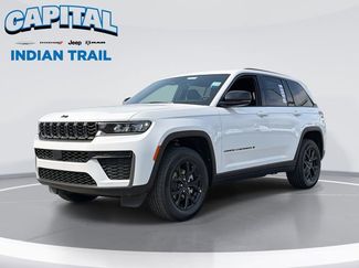 New 2026 Jeep Grand Cherokee Altitude video 1