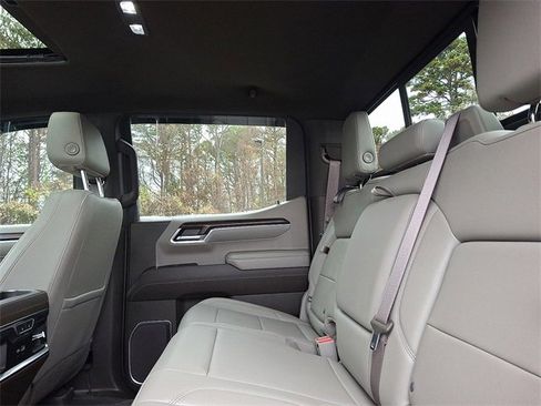 Certified 2023 GMC Sierra 1500 SLT w/ SLT Convenience Package image 10