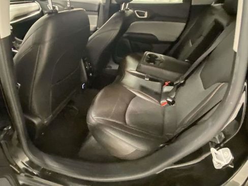 Used 2022 Jeep Compass Latitude image 8