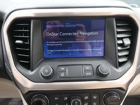 Used 2020 GMC Acadia Denali w/ Denali Ultimate Package AWD/4WD image 17