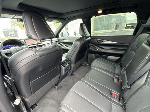 Used 2025 INFINITI QX60 Luxe w/ Black Edition FWD image 22