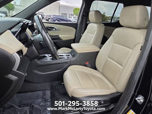 Used 2022 Chevrolet Traverse LT AWD/4WD image 9