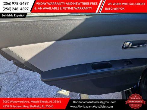 Used 2012 Nissan Sentra 2.0 SR w/ Special Edition Pkg image 9