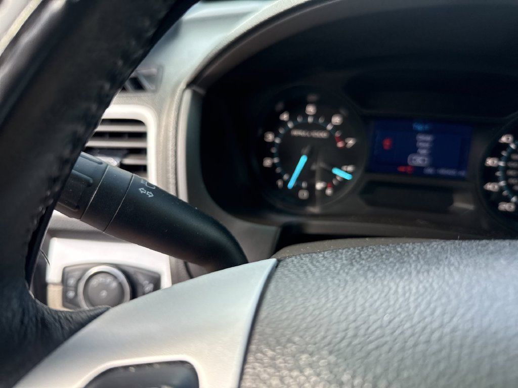 Used 2014 Ford Explorer XLT AWD/4WD image 17