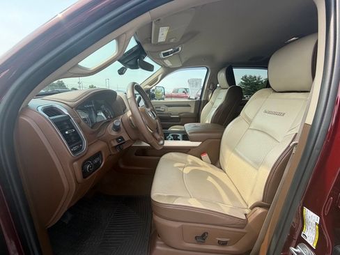 Used 2019 RAM 3500 Laramie AWD/4WD image 3
